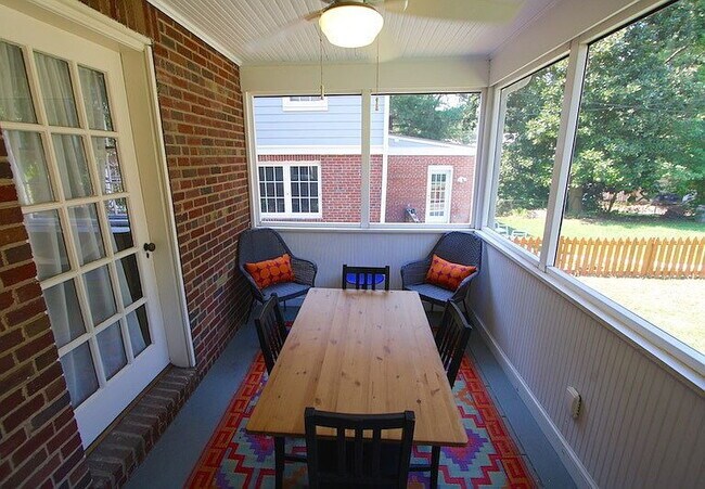 Building Photo - 3-Bed in the Heart of Washington, D.C. – Spacious 1996 Sq Ft with 2 Full Baths!"