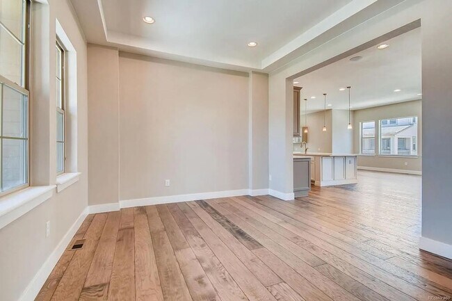 Building Photo - High End 4 Bed 5 Bath House in the Anthem ...