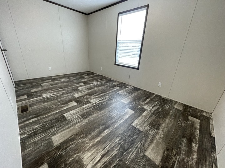 Building Photo - 16035 Villaire Ave