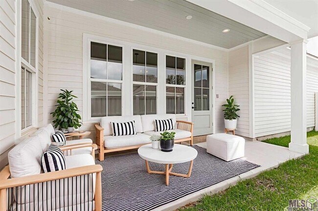 Building Photo - 7644 Jeter Dr