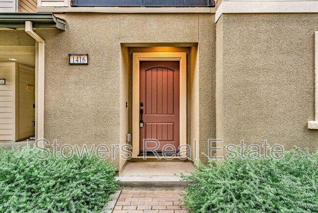 Building Photo - 1416 Julia Ln
