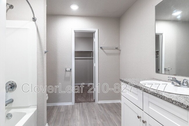 Building Photo - 2815 Rosefinch