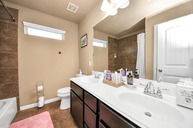Building Photo - 21302 Mystic Oak Dr