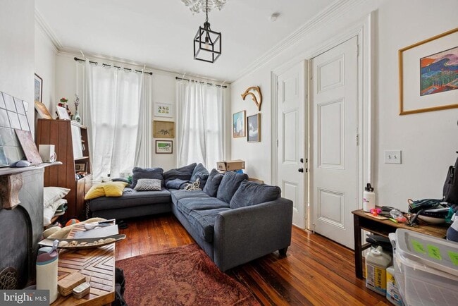 Building Photo - 1731 Bainbridge St