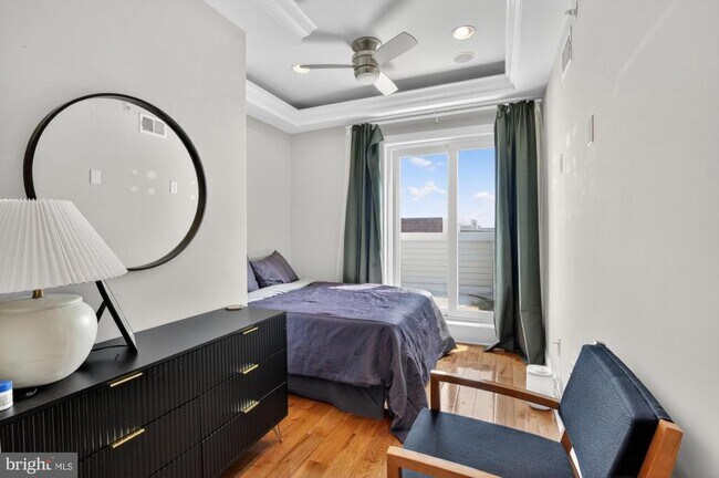 Building Photo - 2216 Almond St