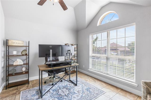 Building Photo - 617 Zachary Dr