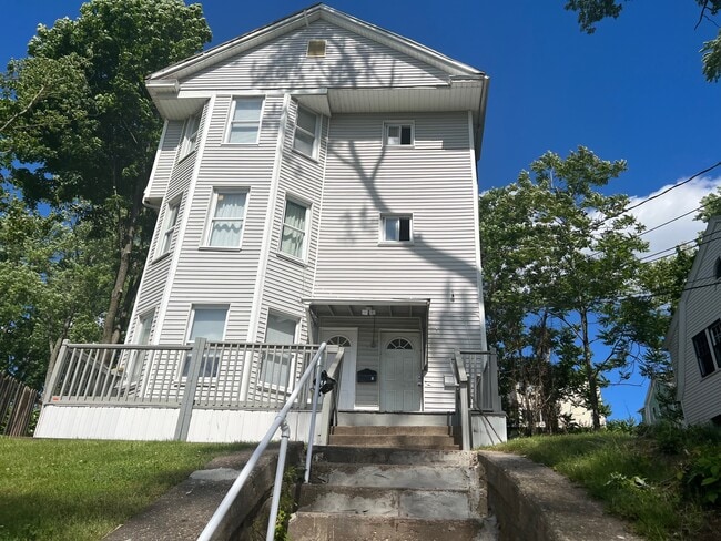 Building Photo - 99 Lounsbury Ave
