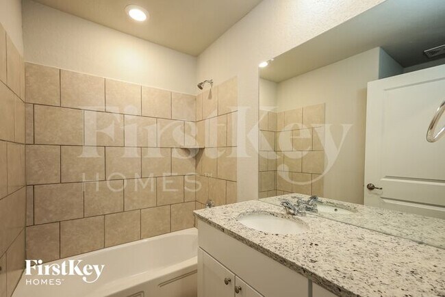 Building Photo - 4519 Meadowland Pl