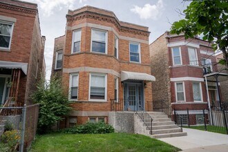 Building Photo - Little Albany