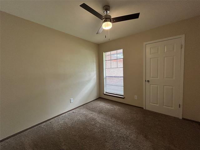 Building Photo - 1105 N Knowles Dr