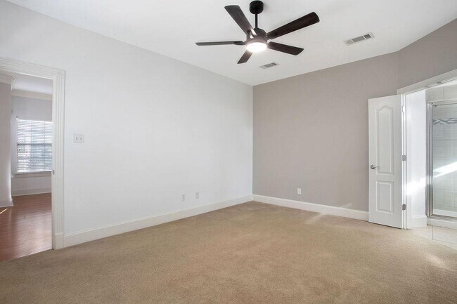 Building Photo - 6715 Windrift Way