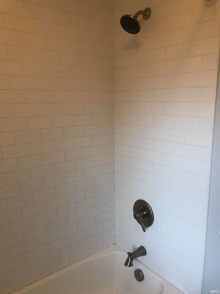 Building Photo - 729 E Hunter Ave