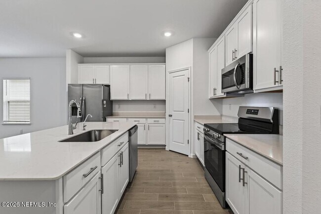 Building Photo - 2636 Field Daisy Ln