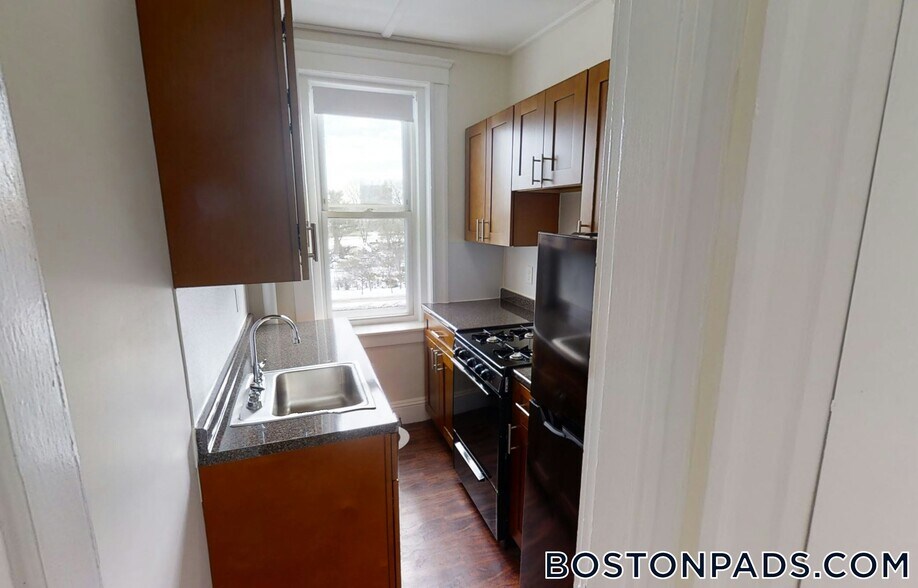 Building Photo - 1179 Boylston St