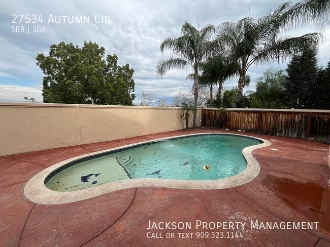 Building Photo - 27534 Autumn Cir