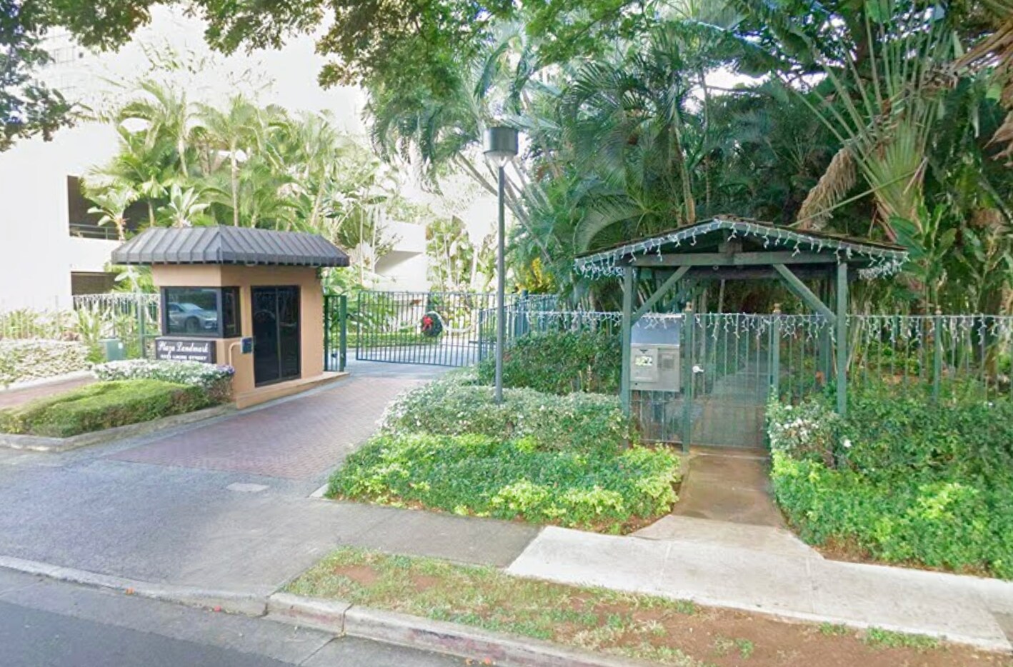 Building Photo - 5333 Likini St