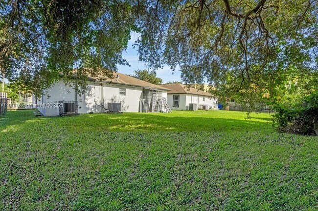 Building Photo - 142 NW 69th St