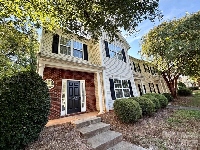 Building Photo - 4058 Glenlea Commons Dr