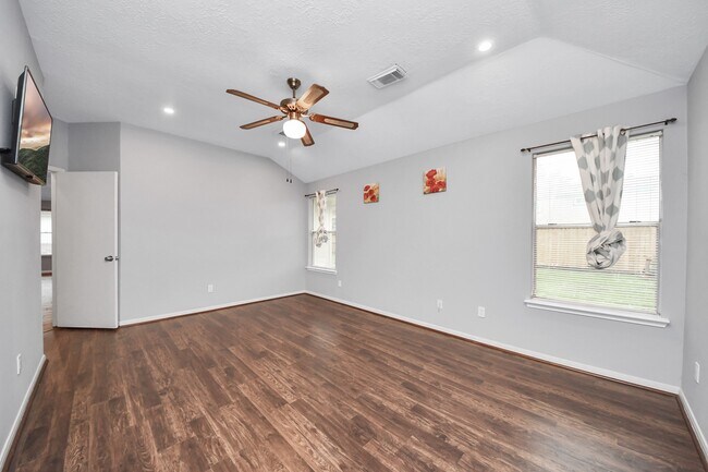 Building Photo - 16215 Cypress Trace Dr
