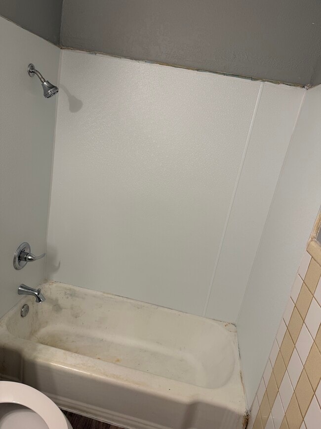 Building Photo - Pine Street Terrace