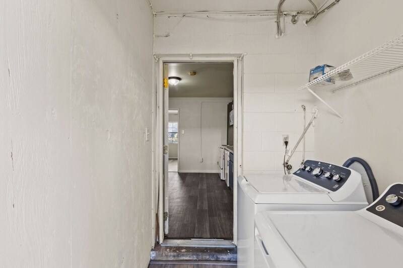 Building Photo - 1208 N D St