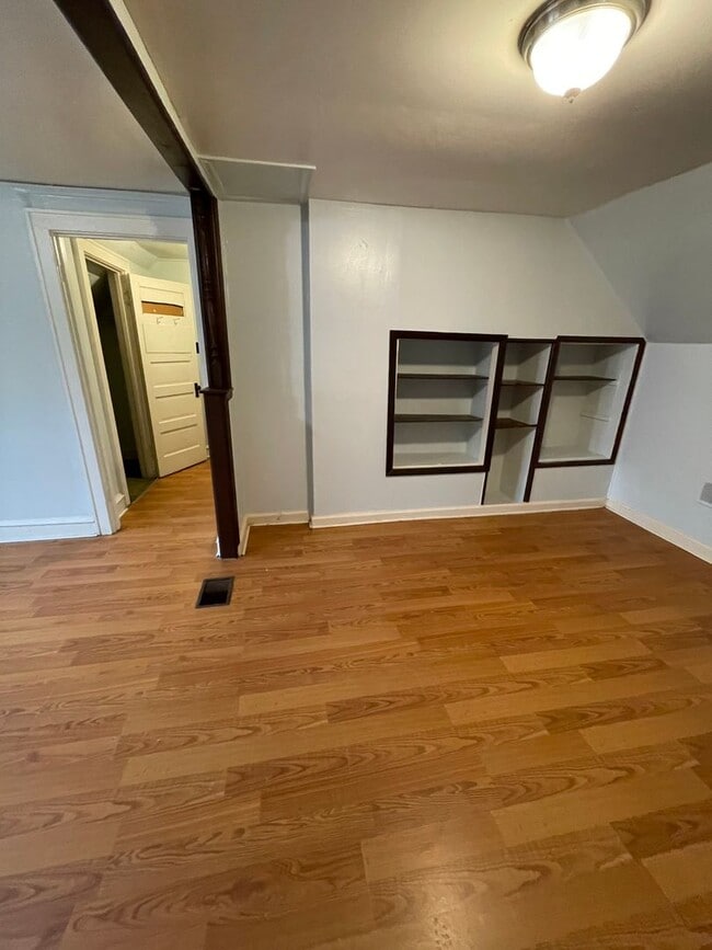 Building Photo - 2545 N 52nd St