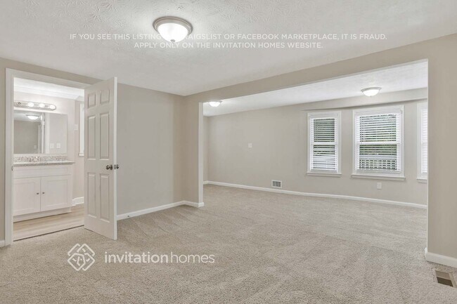 Building Photo - 692 Barnes Dr