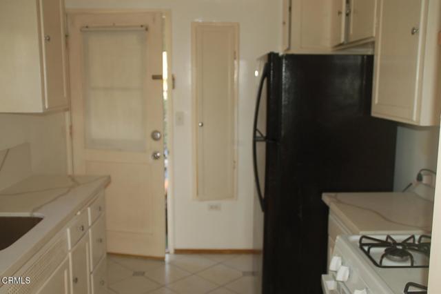 Building Photo - 1637 Raymond Hill Rd