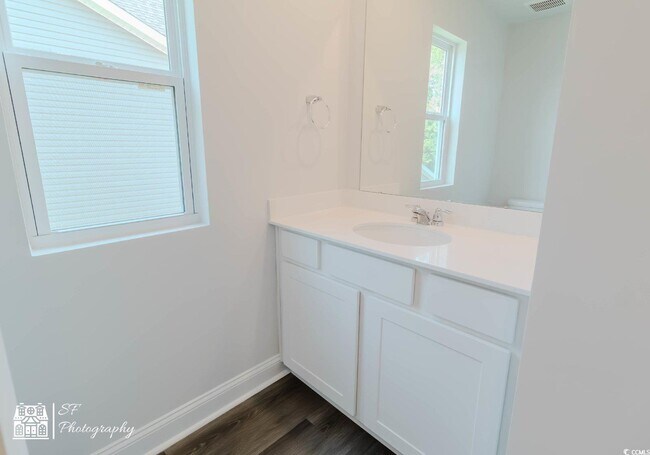 Building Photo - 441 Waterend Dr