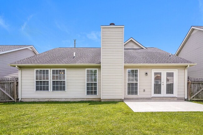 Building Photo - 1225 Alandee St