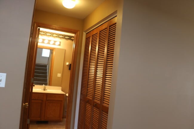 Building Photo - 379 Reston Cir