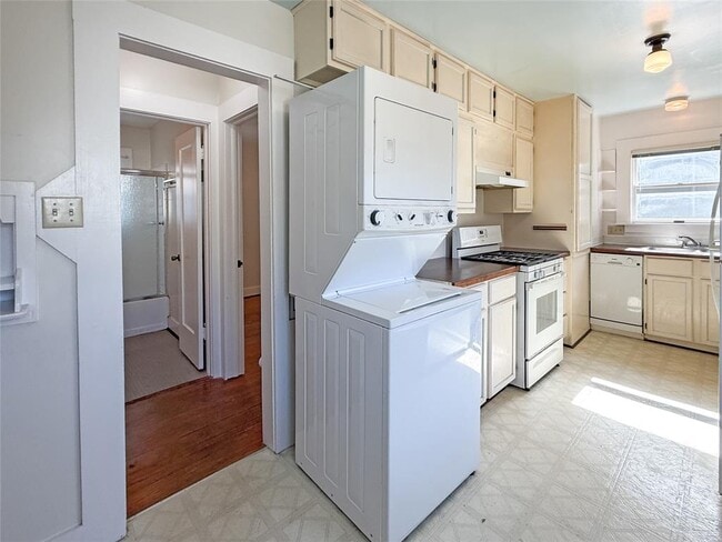 Building Photo - 4812 Ramsey Ave