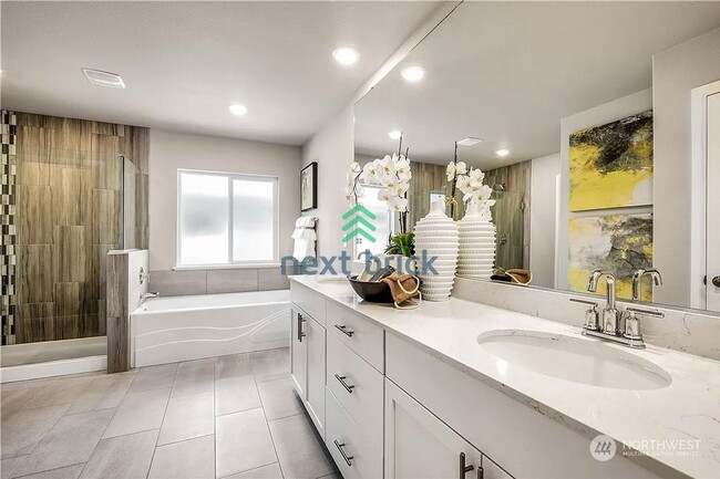 Building Photo - A fabulous 5 bedroom and 3.5 bathroom house