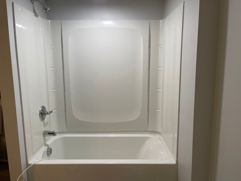 Building Photo - 25 High St