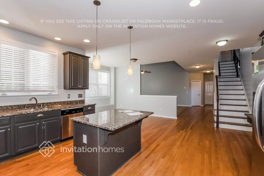 Building Photo - 1220 Brough Hall Dr