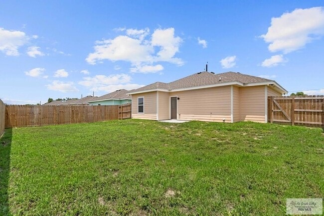 Building Photo - 422 Arroyo Ln