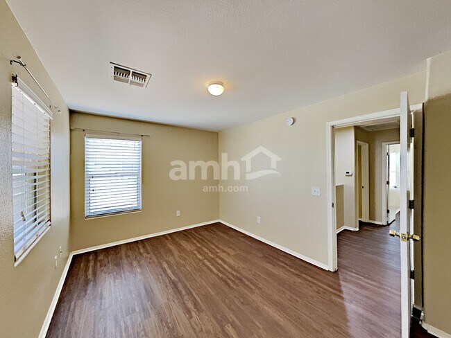 Building Photo - 4846 E Orchard Grass Dr