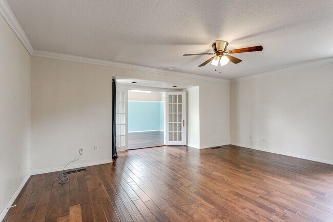 Building Photo - 1309 Fox Lake Ln