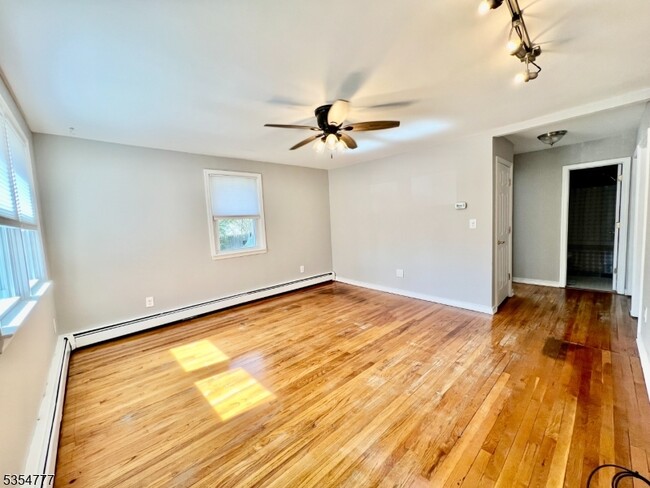 Building Photo - 5 Southard Rd
