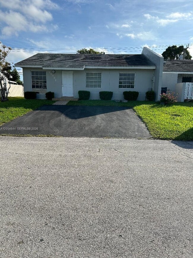 Building Photo - 20901 SW 103rd Ct