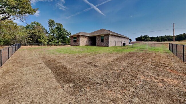 Building Photo - 16990 Lantana Lp