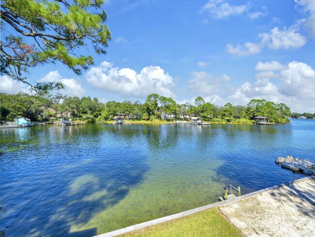 Building Photo - 258 Kidd St