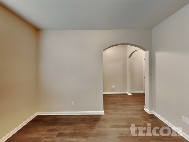 Building Photo - 14205 Open Range Dr