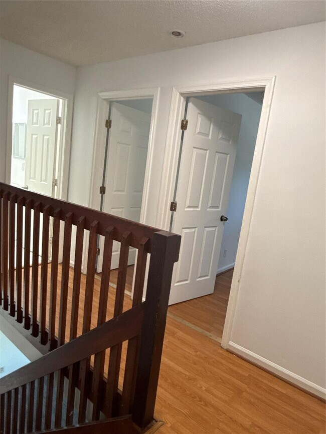 Building Photo - 115 San Remo Blvd