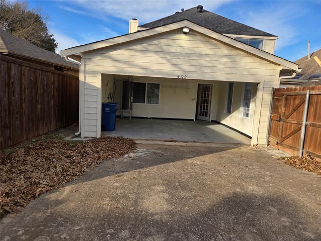 Building Photo - 452 Leisure Ln