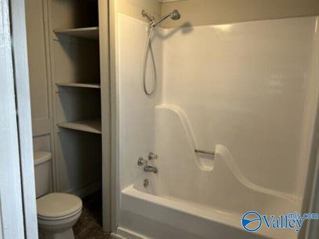 Building Photo - 3415 Alpine St SW