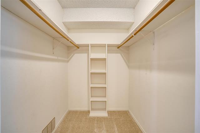 Building Photo - 4860 Ledgestone Ct