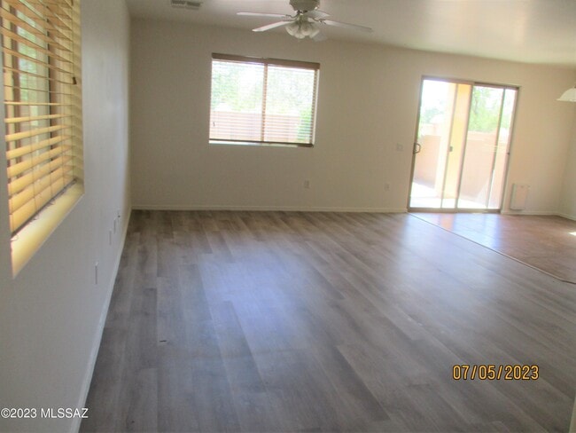 Building Photo - 14375 S Camino El Galan