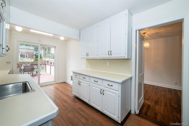 Building Photo - 83 Stevenson Ave