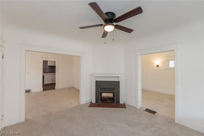 Building Photo - 1519 Ridgewood Ave